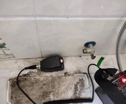镇江市屋顶漏水维修公司分享下卫生间漏水的危害及解决方法